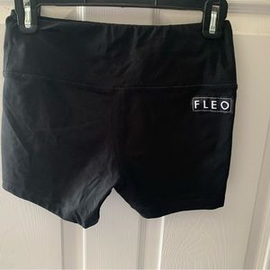 Power High Rise shorts